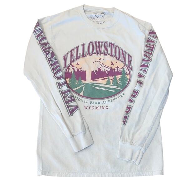 Levi's Other - Yellowstone Long Sleeve T-Shirt Obsessive Love XS unisex